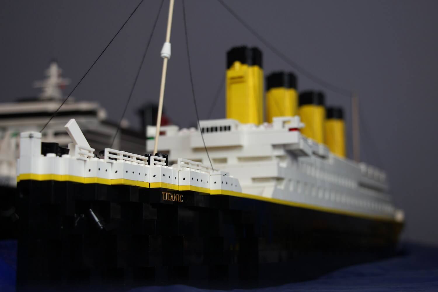 Titanic logo