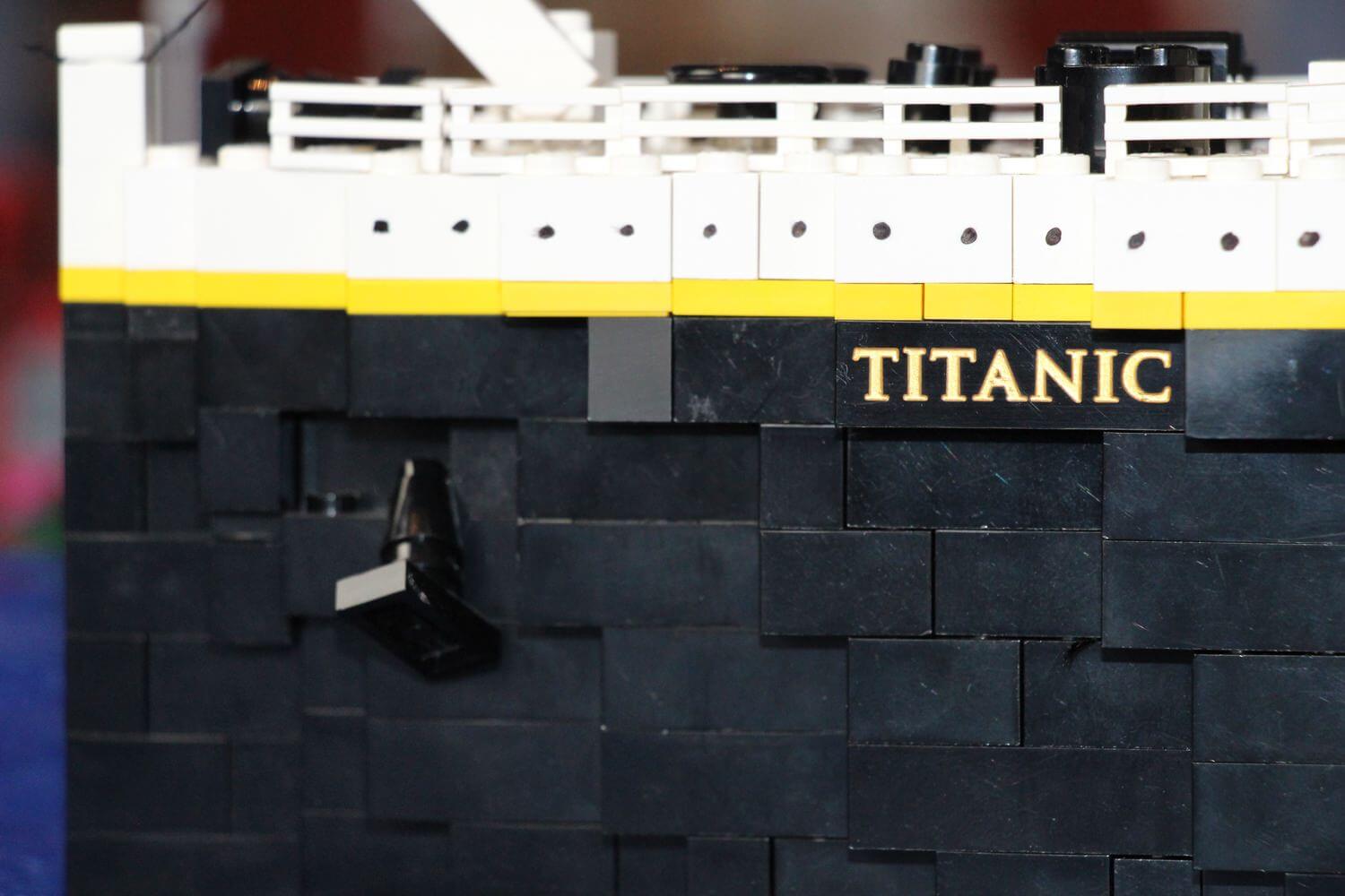 Titanic logo