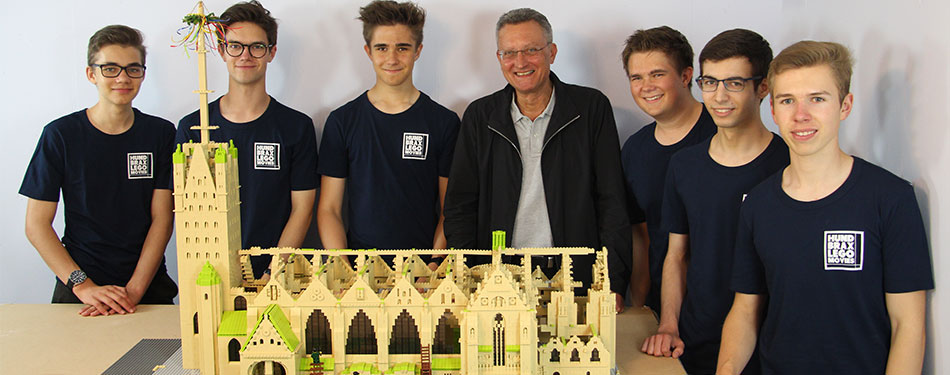 Roofing ceremony of the LEGO cathedral